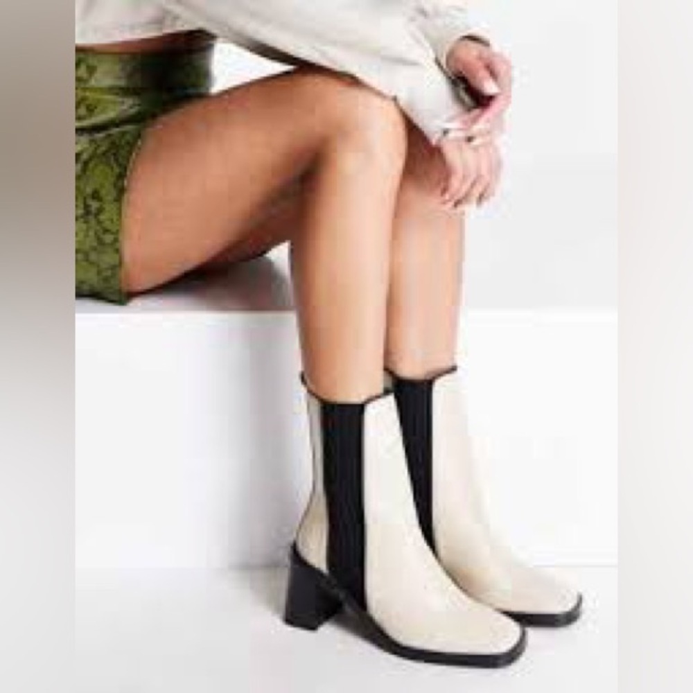 Zara White Leather Chelsea Ankle Boots